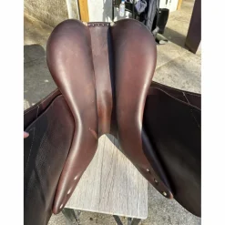 Selle Antares marron signature taille 17,5