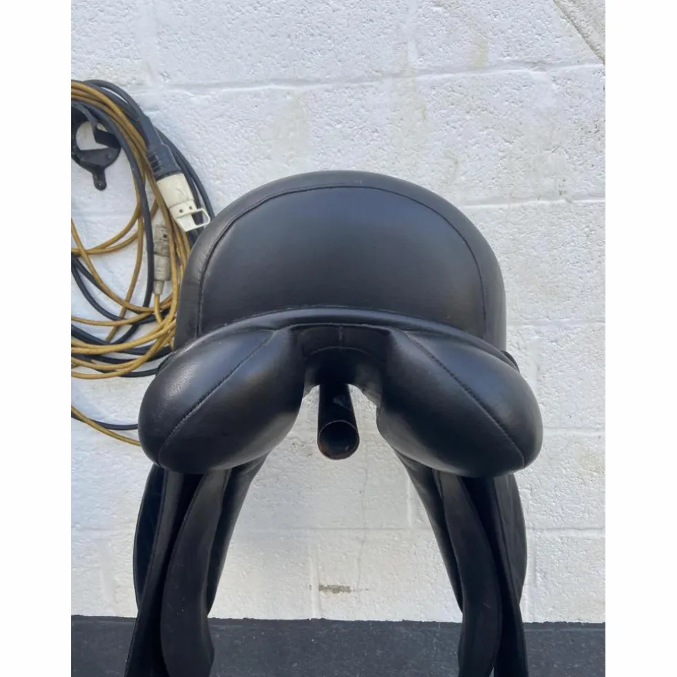 Selle Arno Brands 17,5 pouces