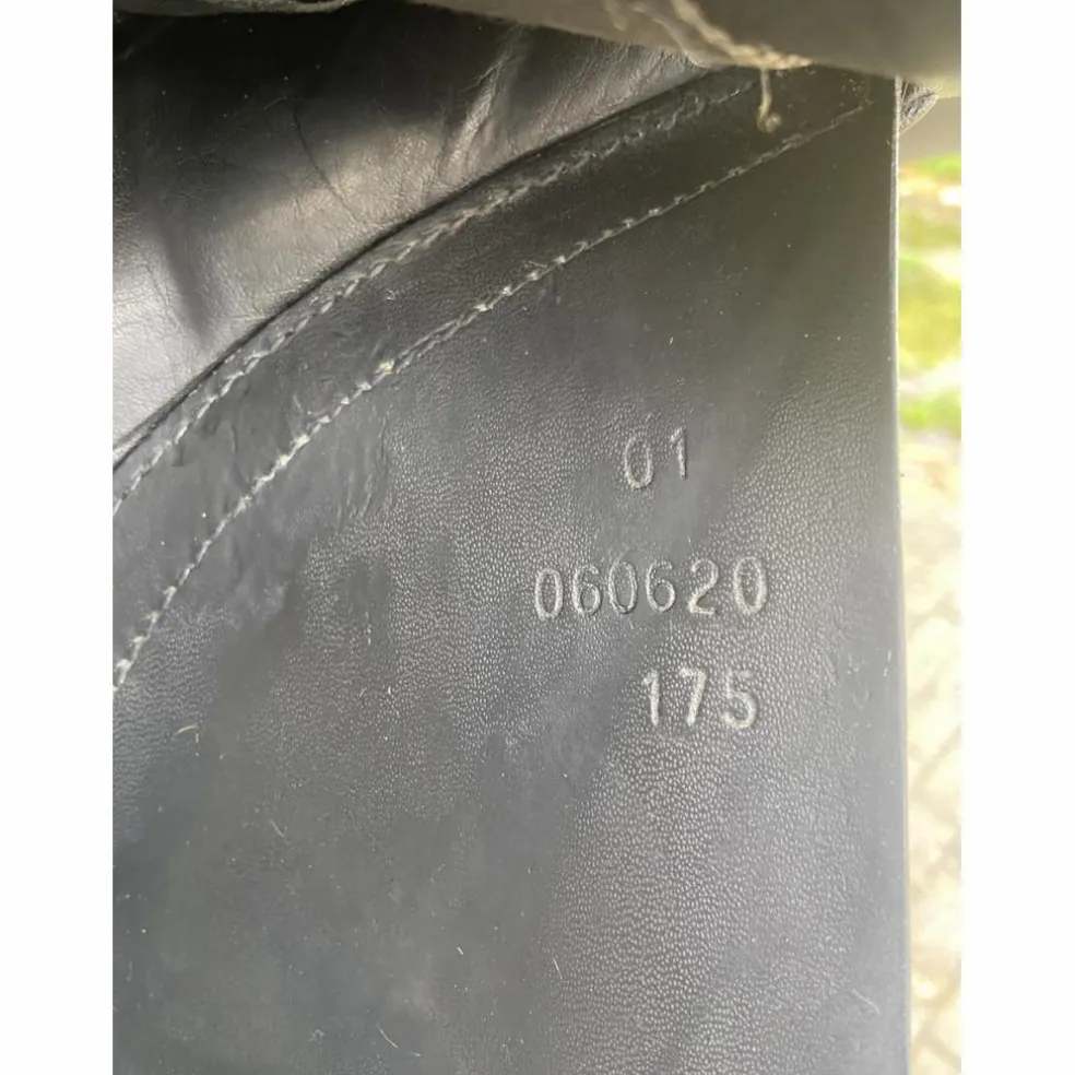 Selle Arno Brands 17,5 pouces