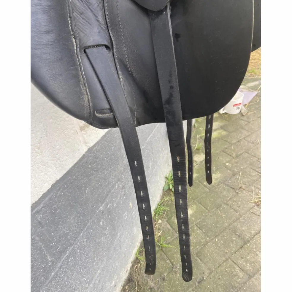 Selle Arno Brands 17,5 pouces