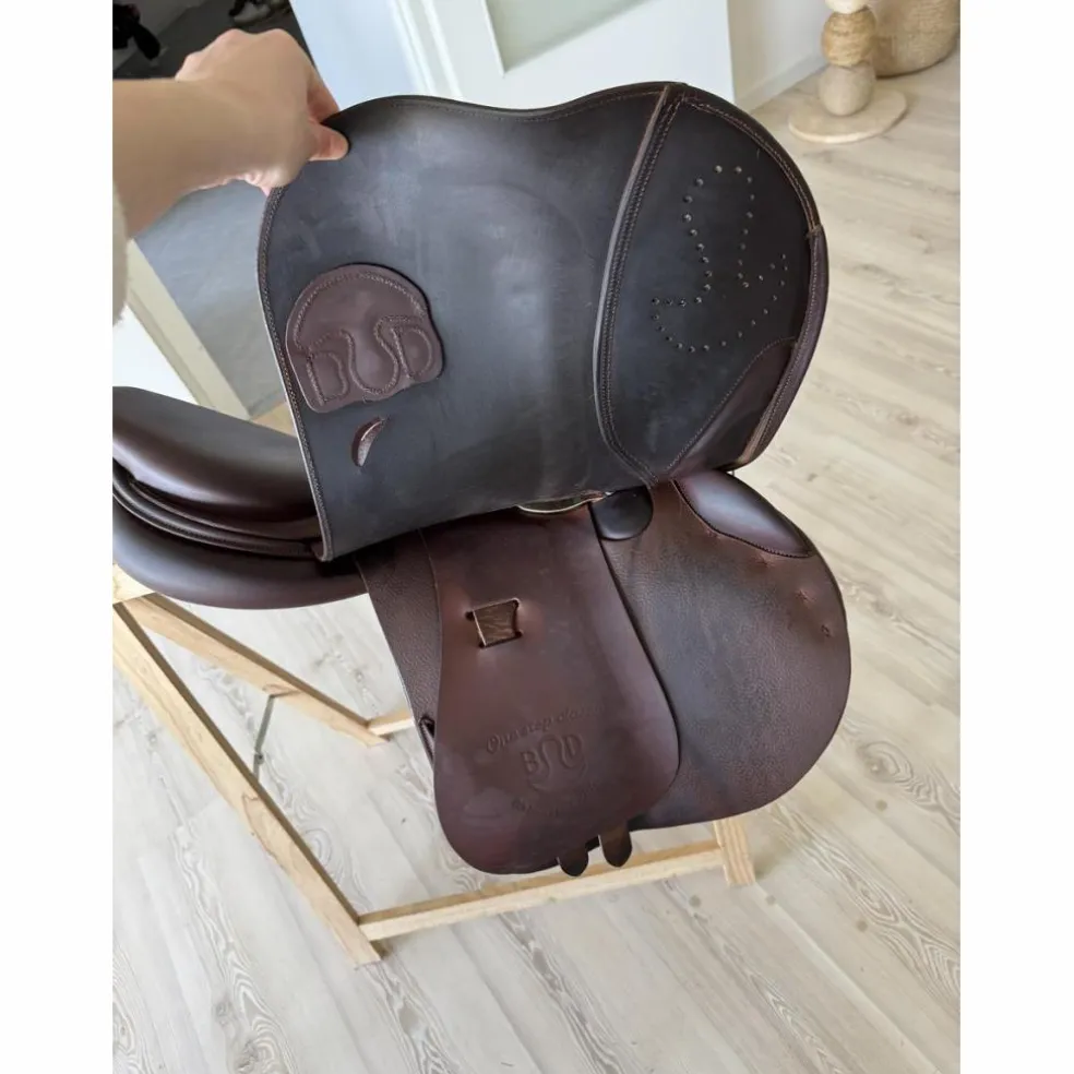 Selle Athena Bruno delgrange 17,5 obstacle