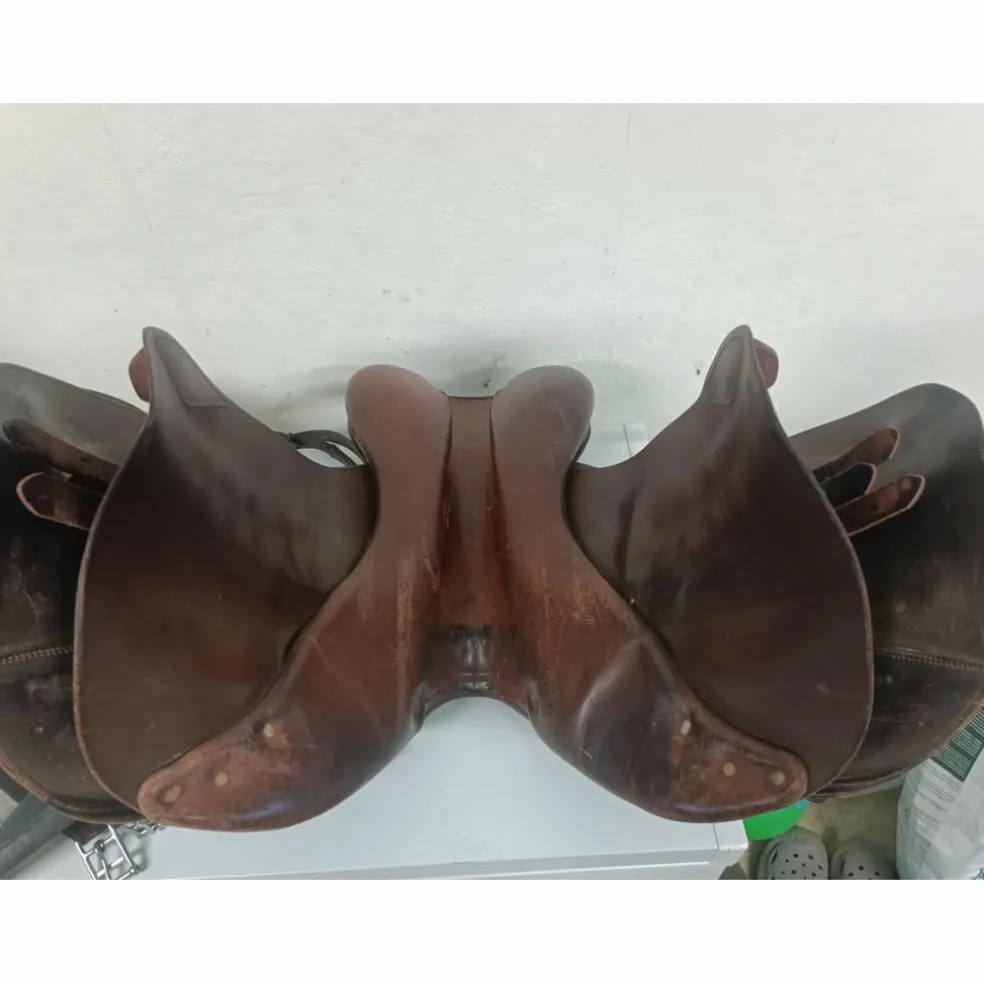 Selle Belloir Saumur 17,5 saut