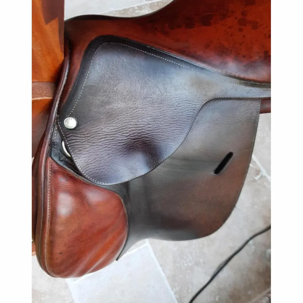 Selle Butet mixte 17,5 pouces