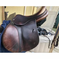 selle by Antares