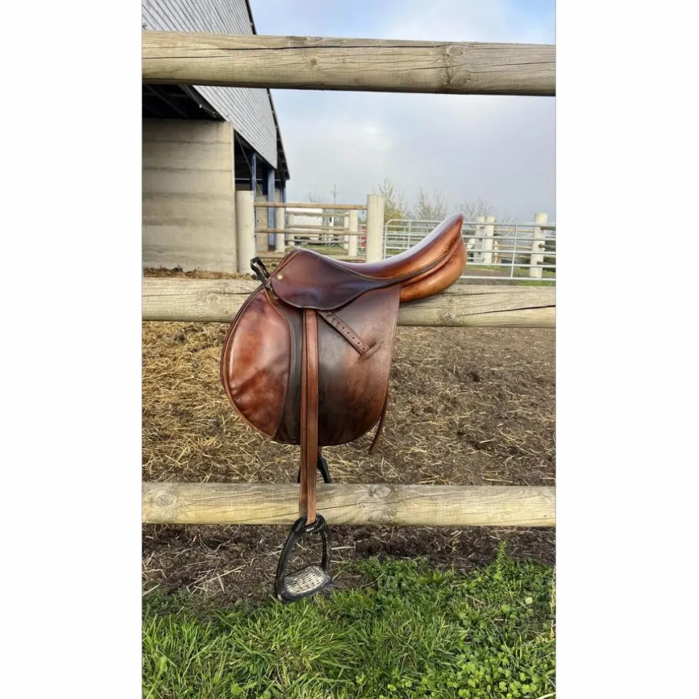 Selle Childeric 17 Pouces