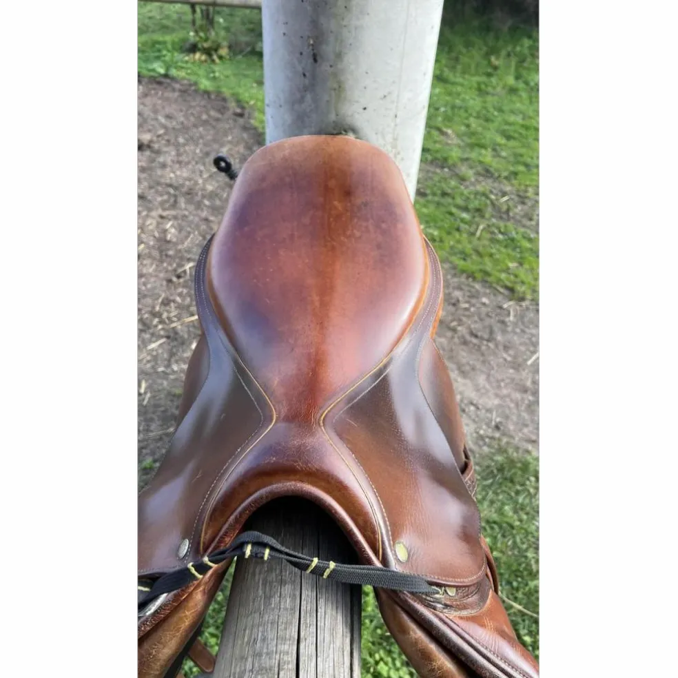 Selle Childeric 17 Pouces