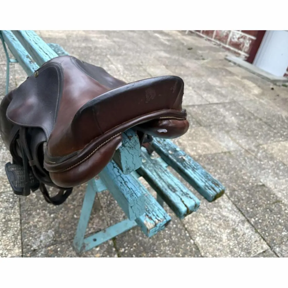 Selle childeric avec étriers flexon