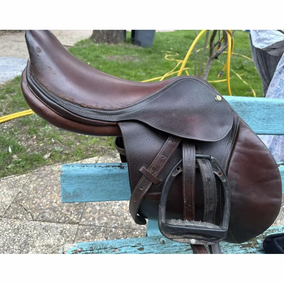 Selle childeric avec étriers flexon