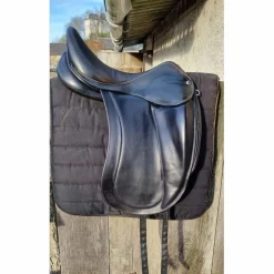 selle Childeric dressage