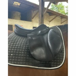 Selle childeric noire