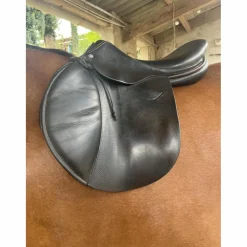 Selle childeric noire