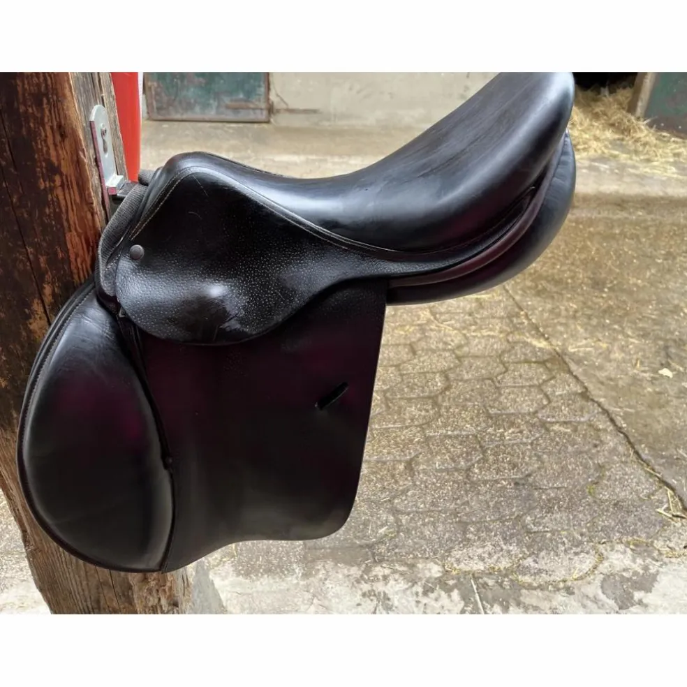 Selle childeric noire