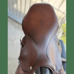 Selle CWD 17 pouce obstacle