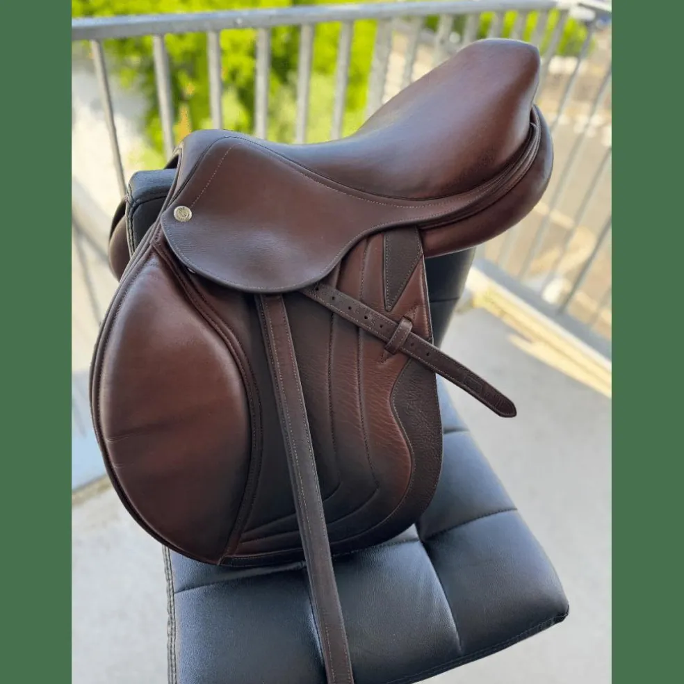 Selle CWD 17 pouce obstacle