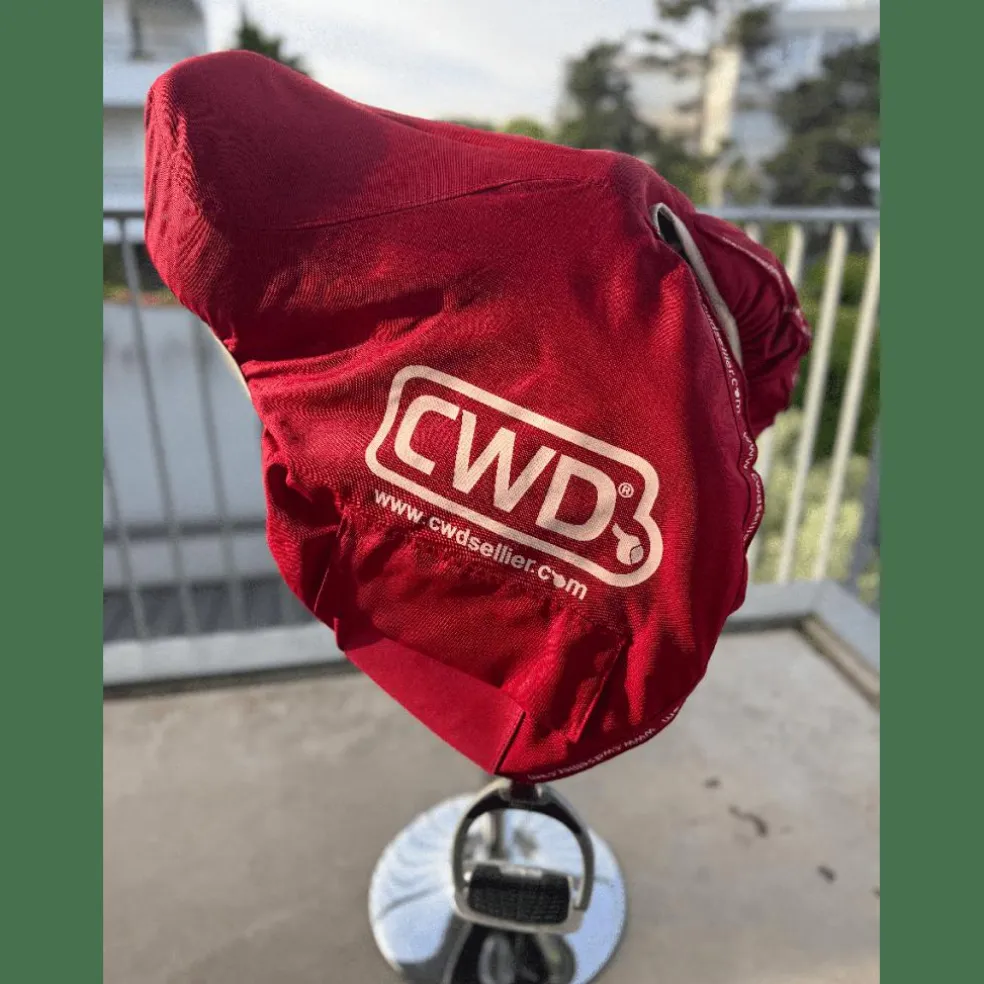 Selle CWD 17 pouce obstacle