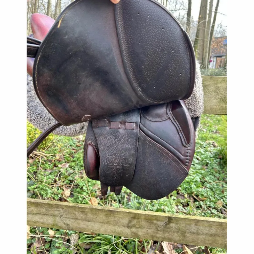 selle cwd 17 pouces