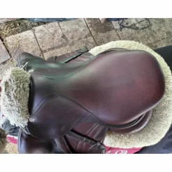 Selle CWD cuir 15,5