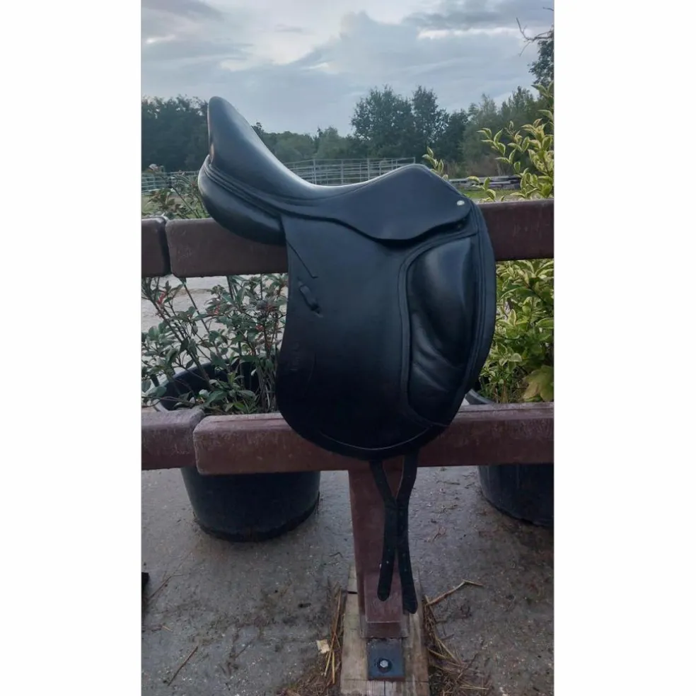 Selle CWD dressage