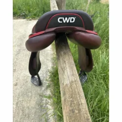 Selle CWD Mademoiselle 17.5 pouves