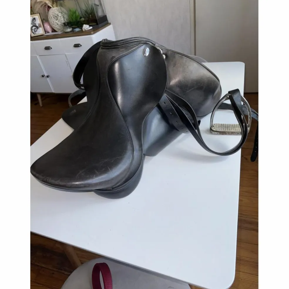 Selle DA SADDLES 17' Cuire Noir