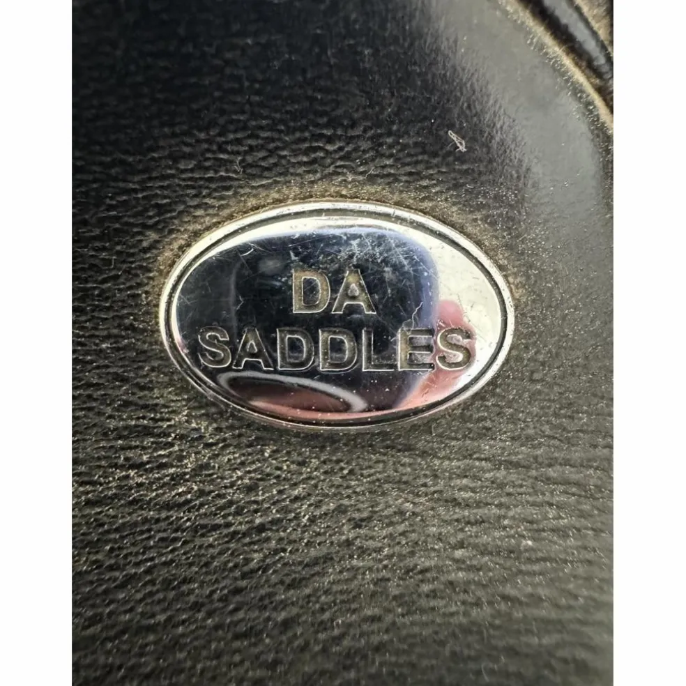 Selle DA SADDLES 17' Cuire Noir