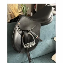 Selle de CSO sûpreme comme neuve