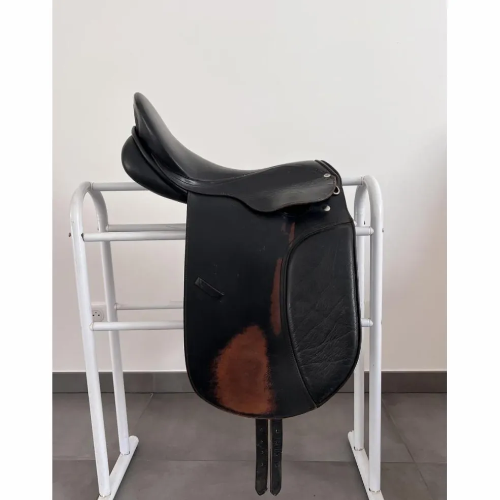Selle de dressage