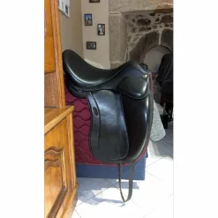 Selle de dressage