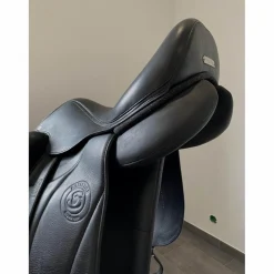 Selle de dressage