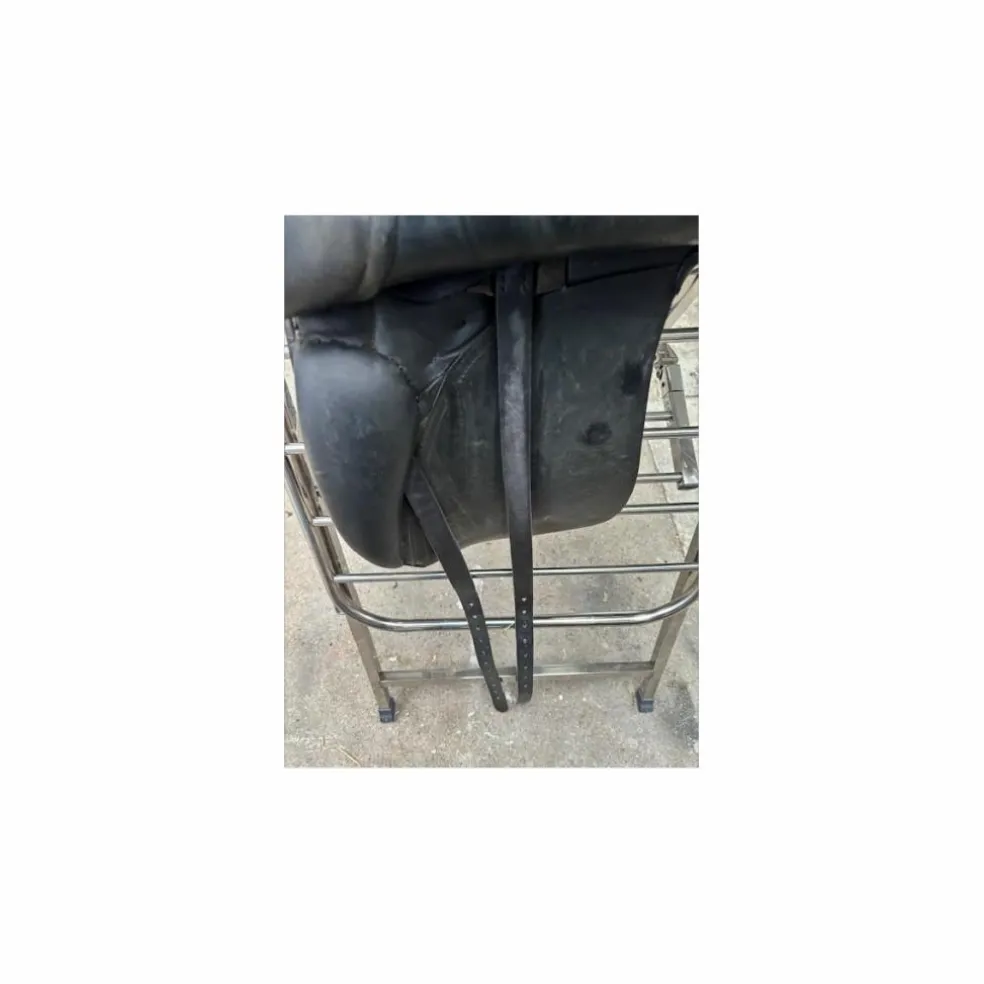 SELLE DE DRESSAGE