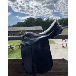 Selle de dressage