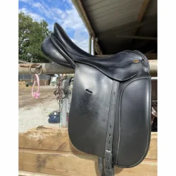 Selle de dressage