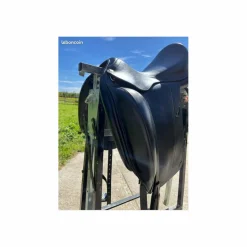 Selle de dressage