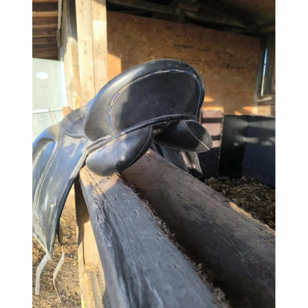Selle de dressage