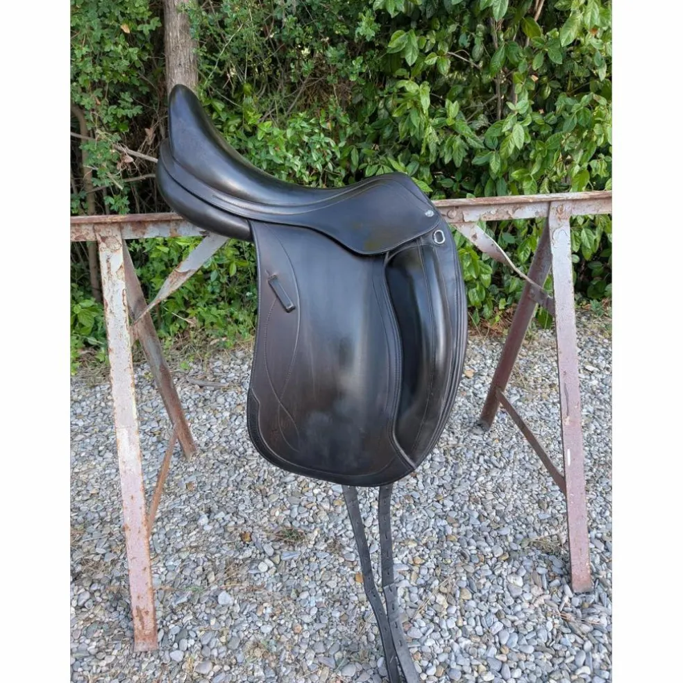 Selle de dressage