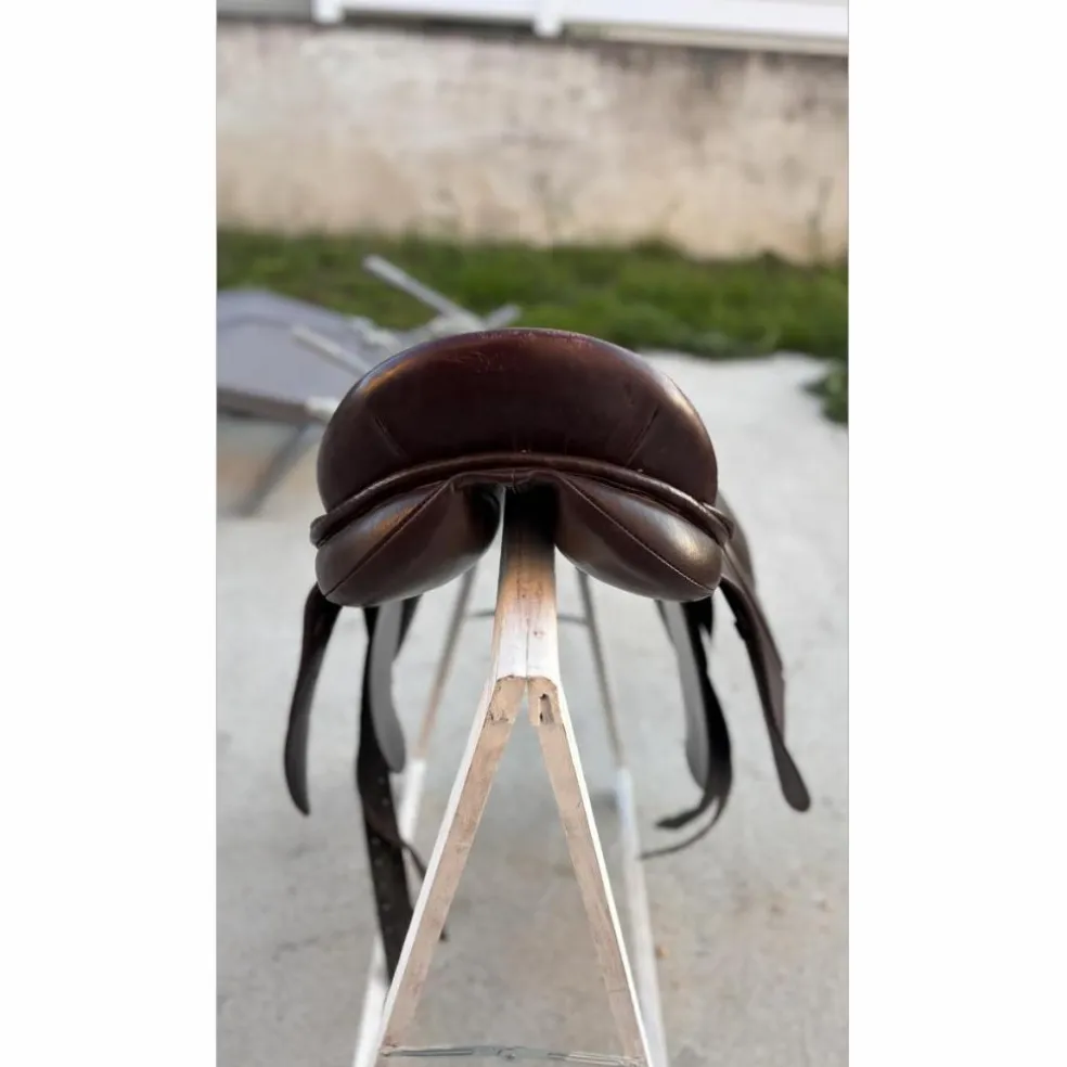 Selle de dressage