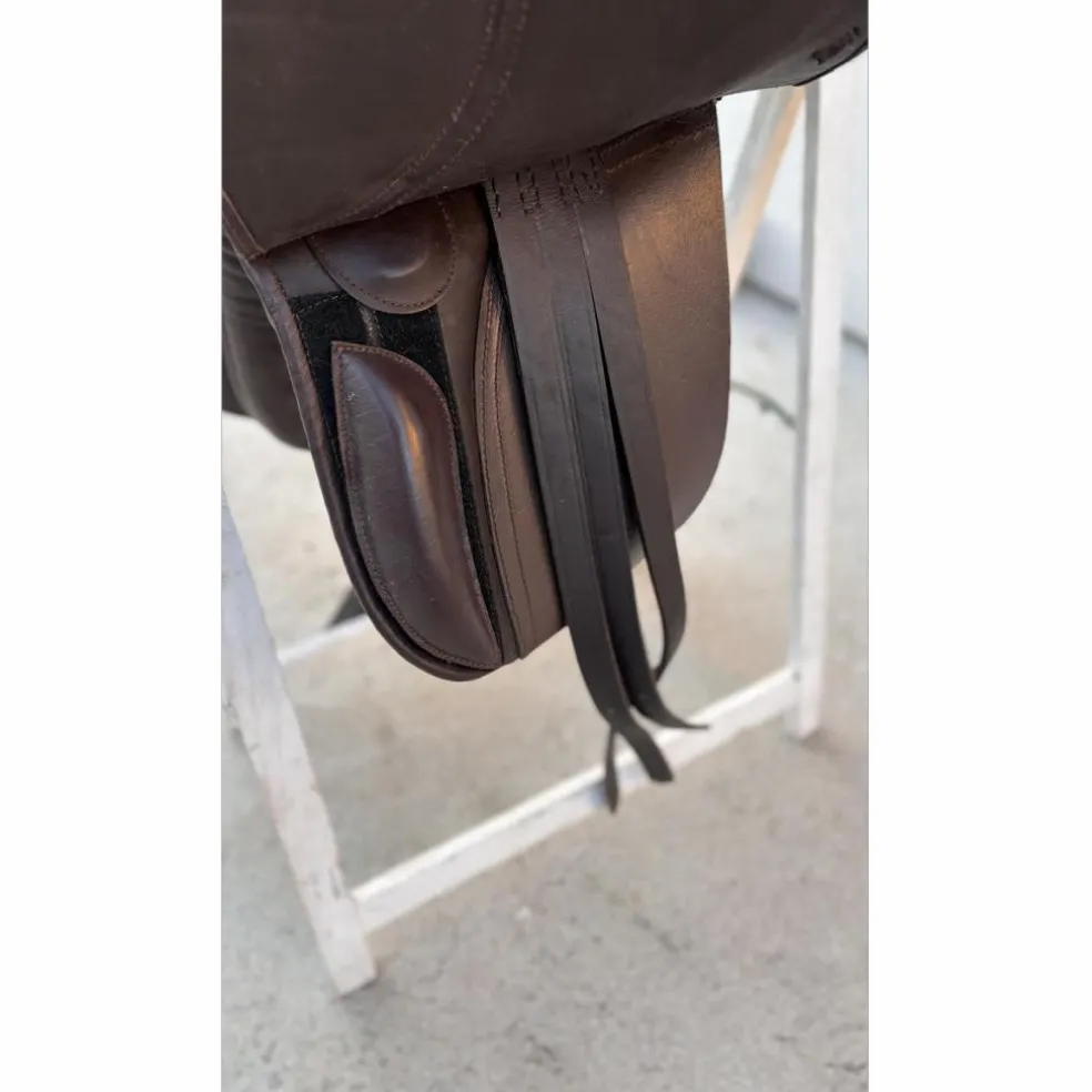 Selle de dressage
