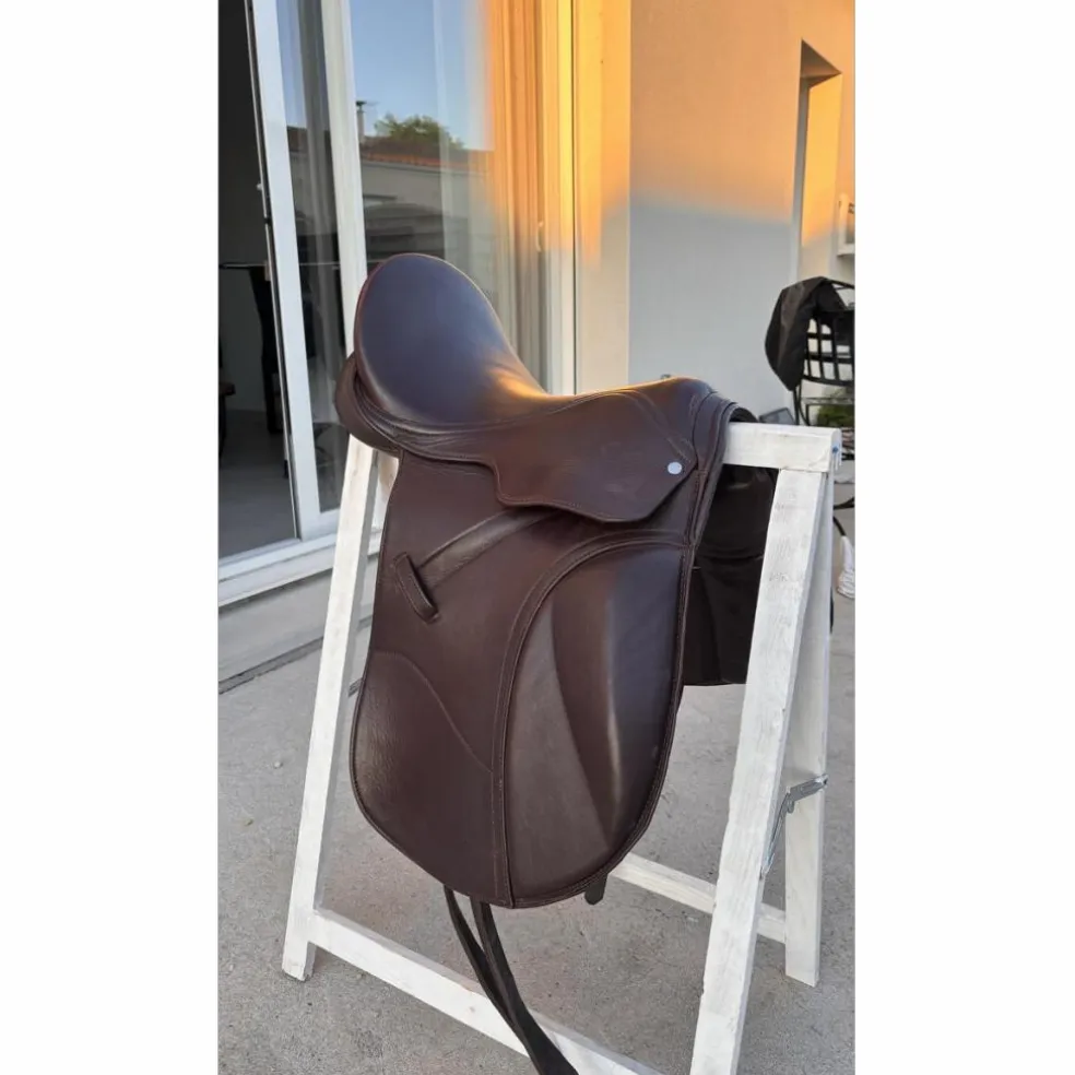 Selle de dressage