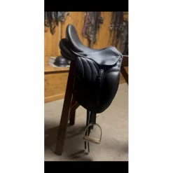 Selle de dressage