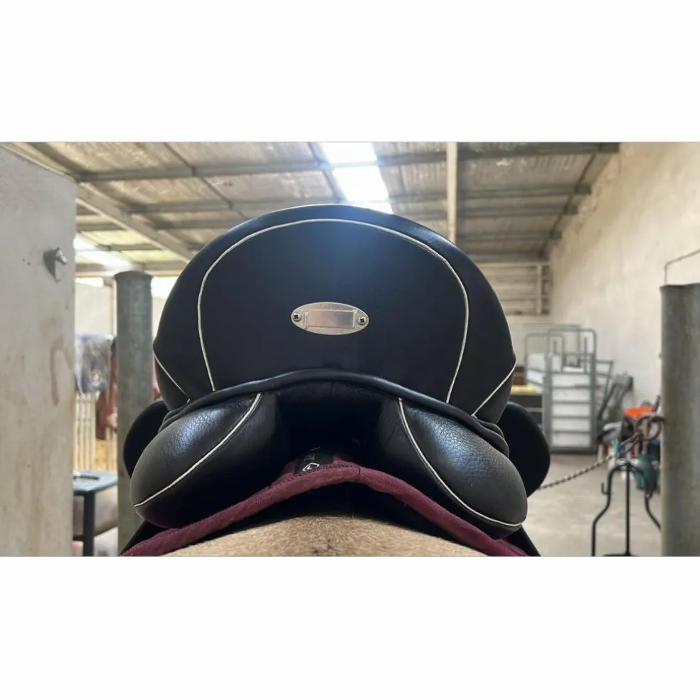 Selle de dressage