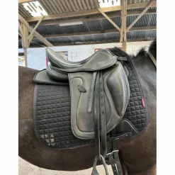 Selle de dressage