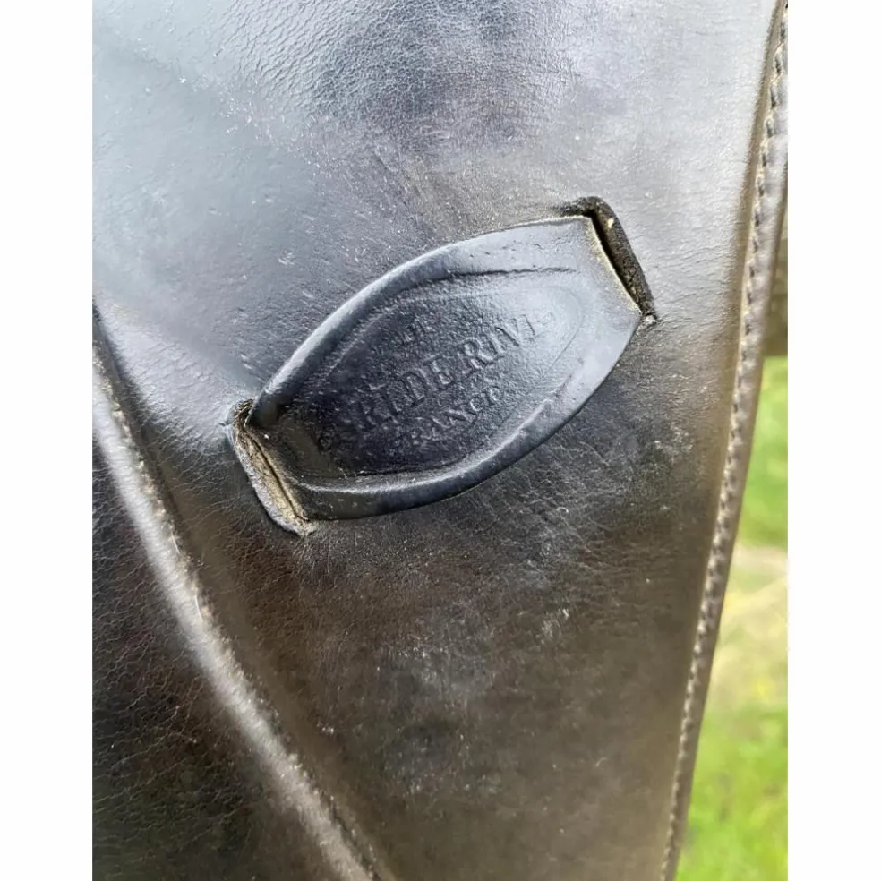 Selle de dressage