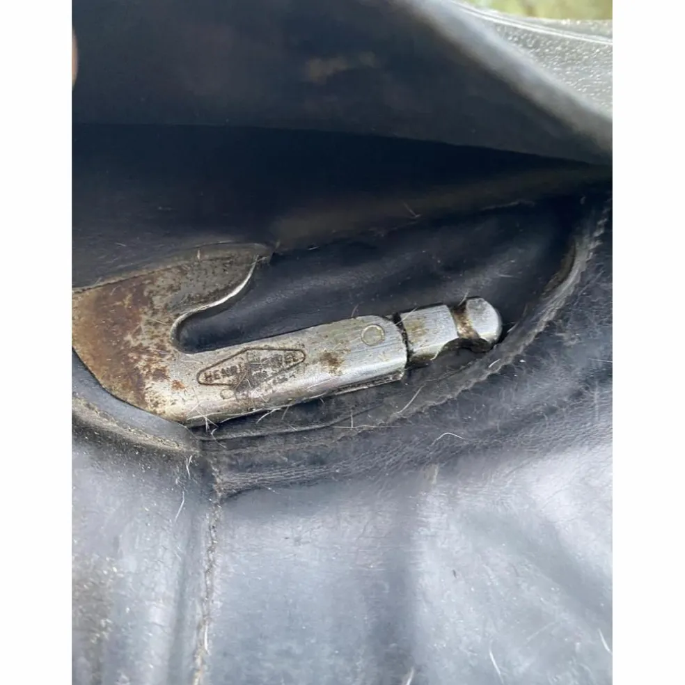Selle de dressage