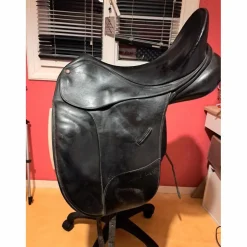 Selle de dressage