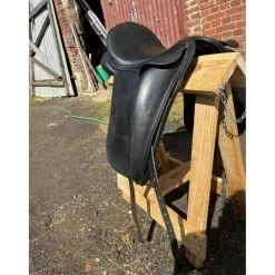 Selle de dressage