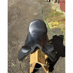 Selle de dressage