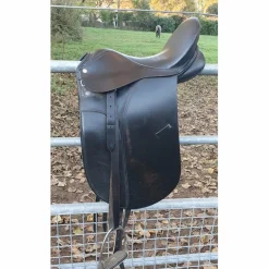 Selle de dressage
