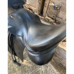 Selle de dressage