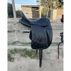 Selle de dressage