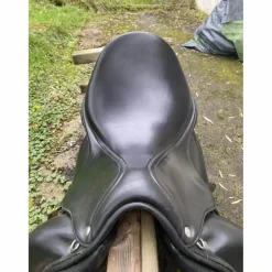 Selle de dressage